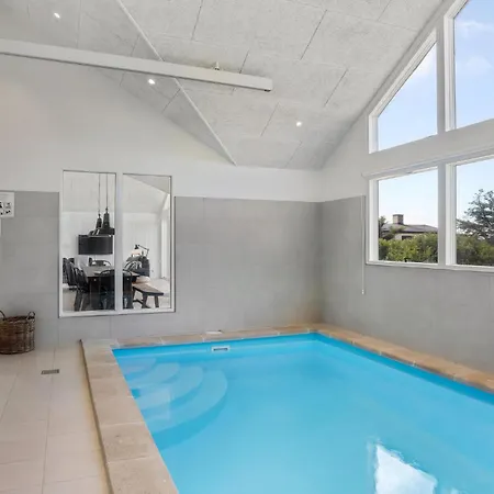 Holiday home Stunning In With Indoor Swimming Pool