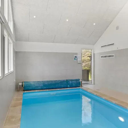 Semesterbostad Lovely In With Sauna *