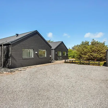 Semesterbostad Lovely In With Sauna